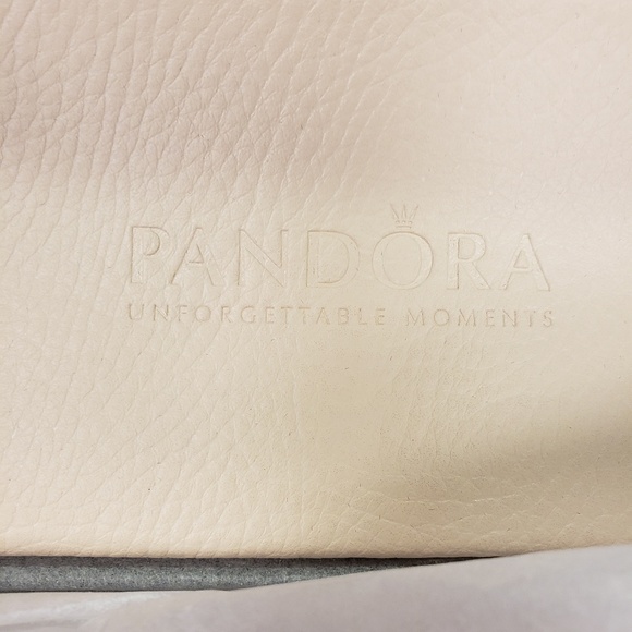 Authentic Pandora Jewelry Roll - Picture 3 of 7